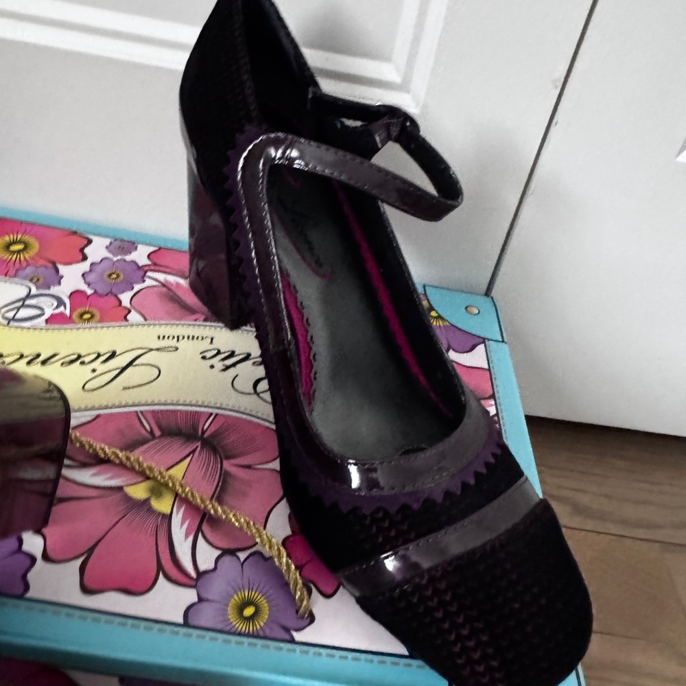 Poetic License “Take It Easy” Burgundy Heels size 8. Euro 39 - Picture 3 of 9